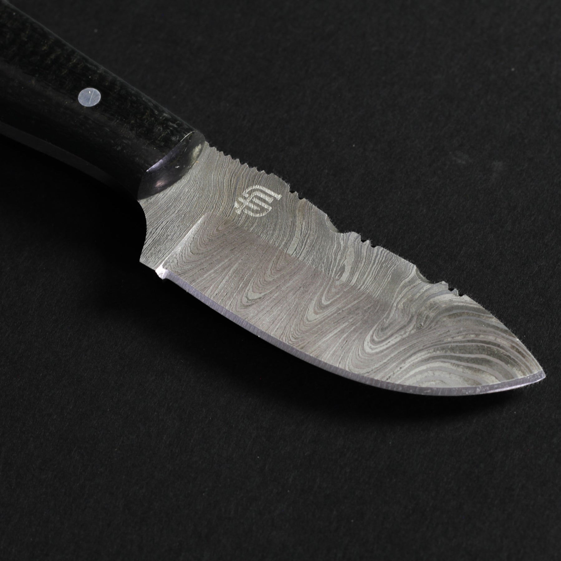 George Shackleton Hand Tools Shackleton Hand-Forged Damascus Steel Skinner | Black G10 | Forseti Steel