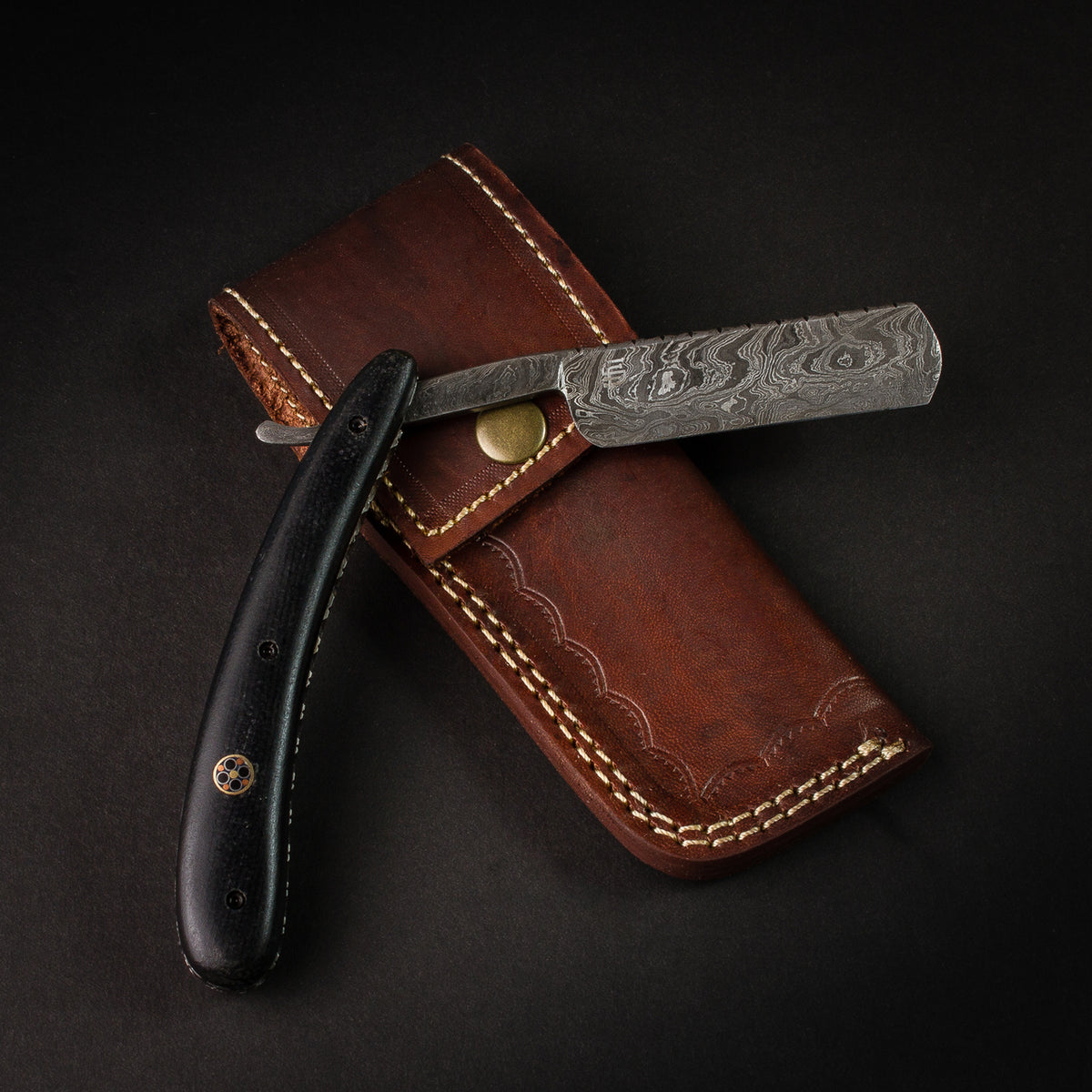 Crocus Steel Razor Hand-Forged Damascus Steel Straight Razor - Black G10 | Forseti Steel